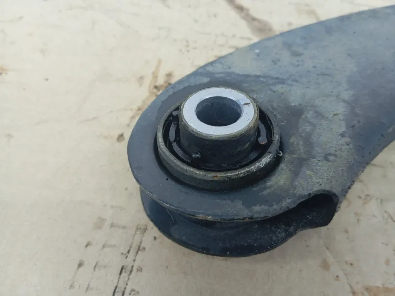 Рычаг подвески