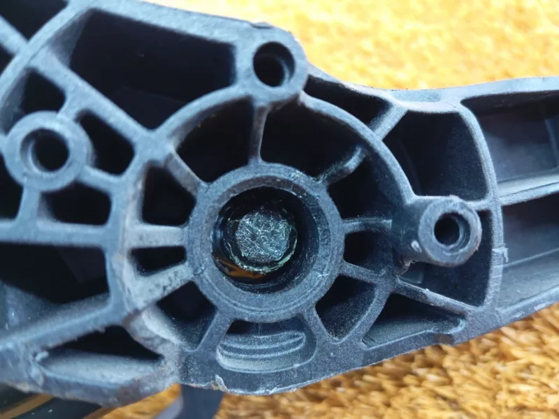 Педаль тормоза