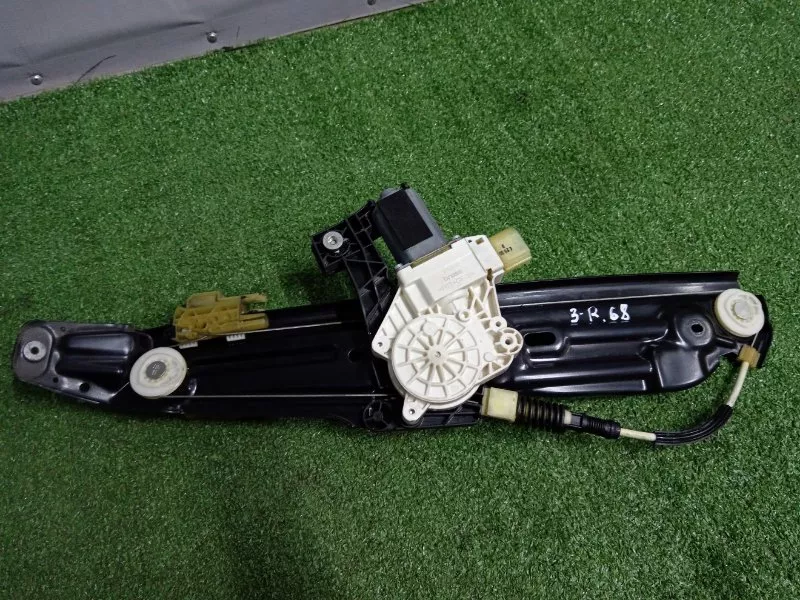 Стеклоподъемник BMW 5-Series 2010 51357197924 F10, задний правый