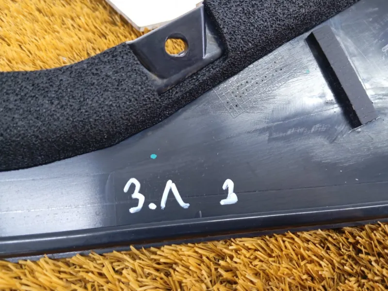 Молдинг двери