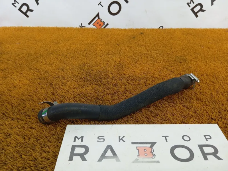 Патрубок радиатора