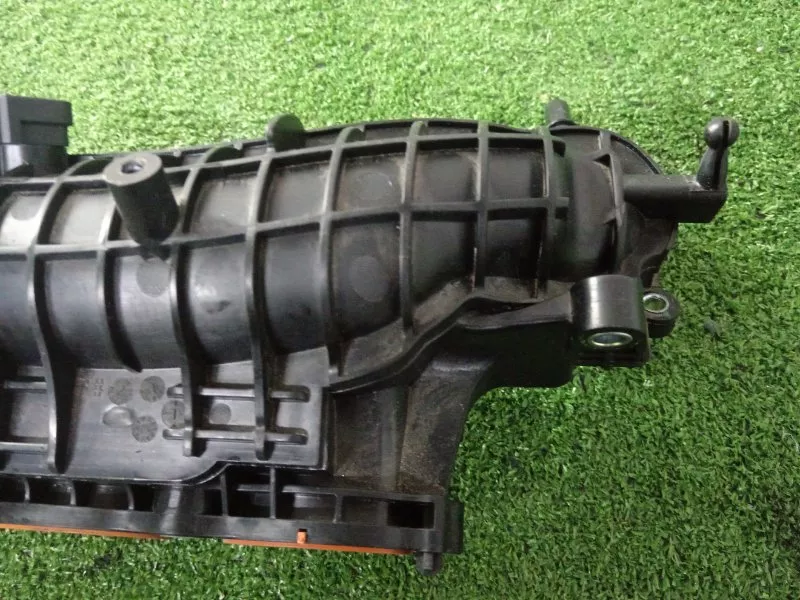 Коллектор впускной