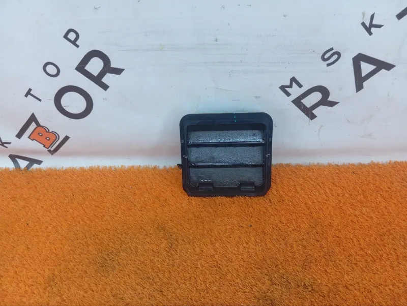 Решетка вентиляционная