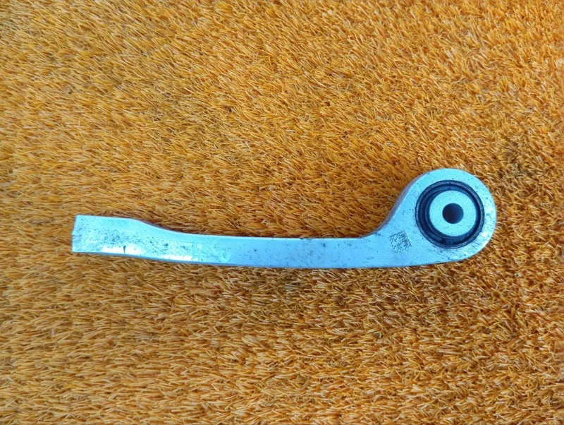 Стойка стабилизатора