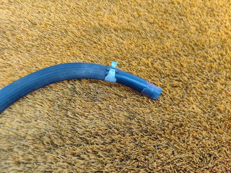 Патрубок воздушного фильтра