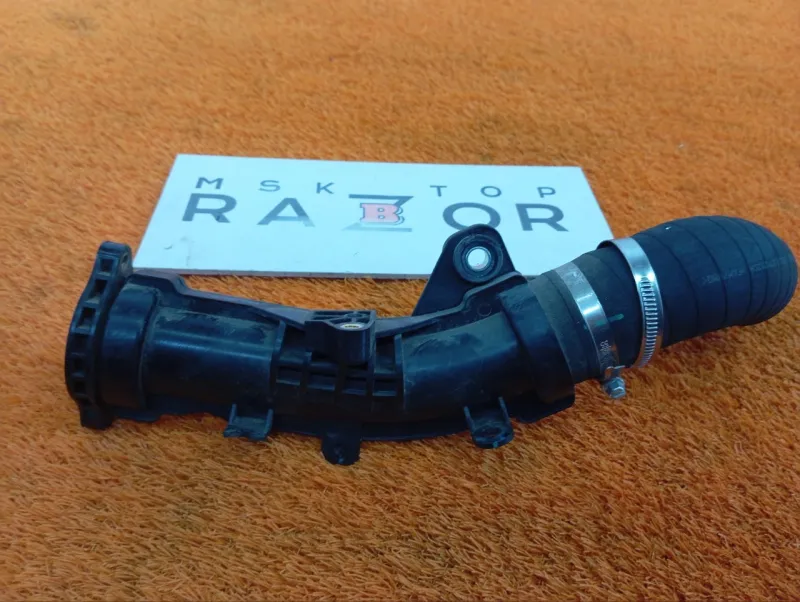 Патрубок интеркулера