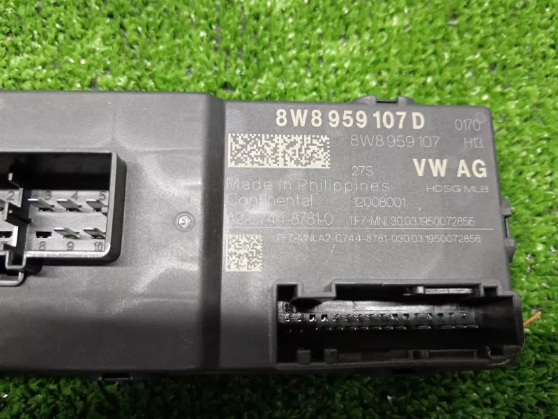 Блок управления двери багажника