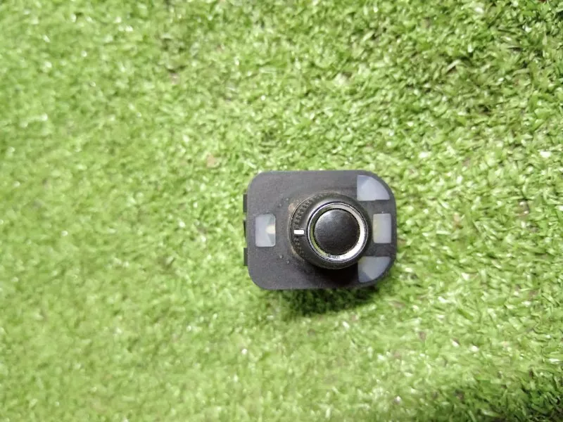 Переключатель регулировки зеркала