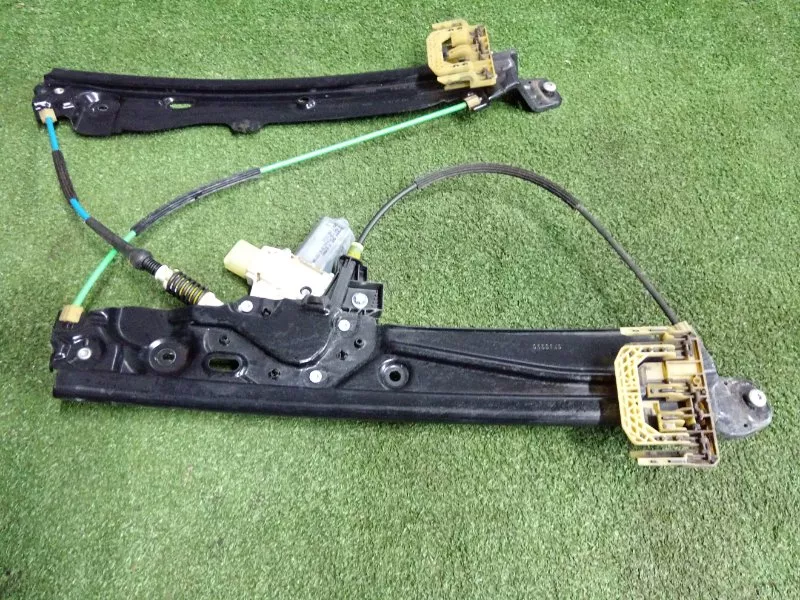 Стеклоподъемник BMW 5-Series 2010 51337182132 F10, передний правый