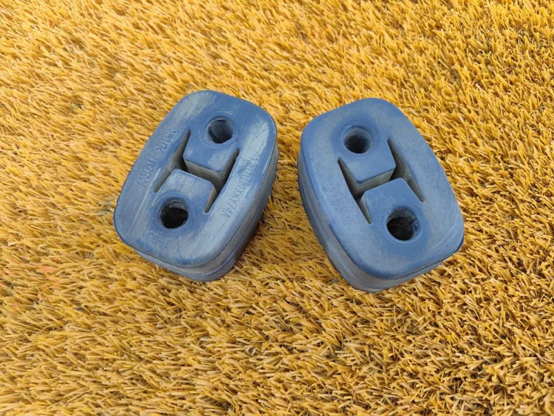 Крепление глушителя