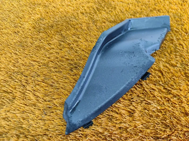 Уголок жабо