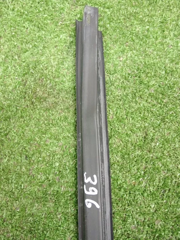 Уплотнитель двери