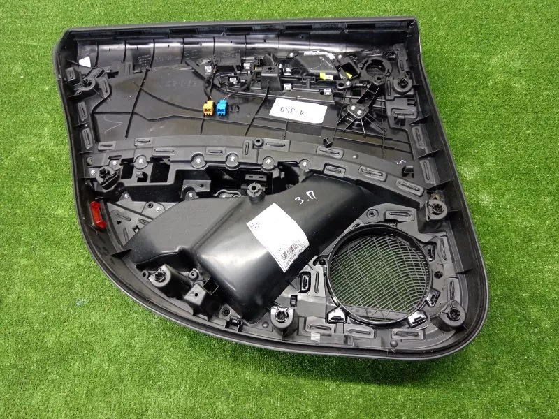 Обшивка двери