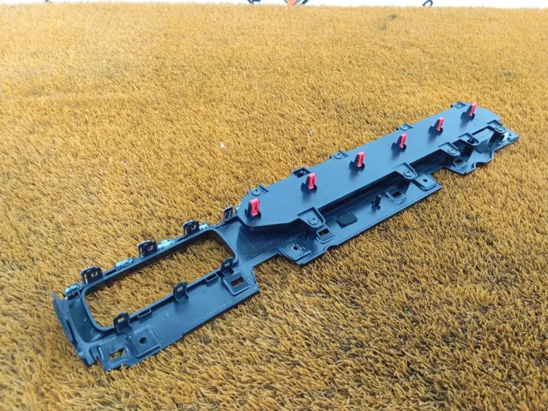 Накладка на торпедо