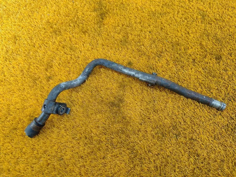 Трубка системы охлаждения