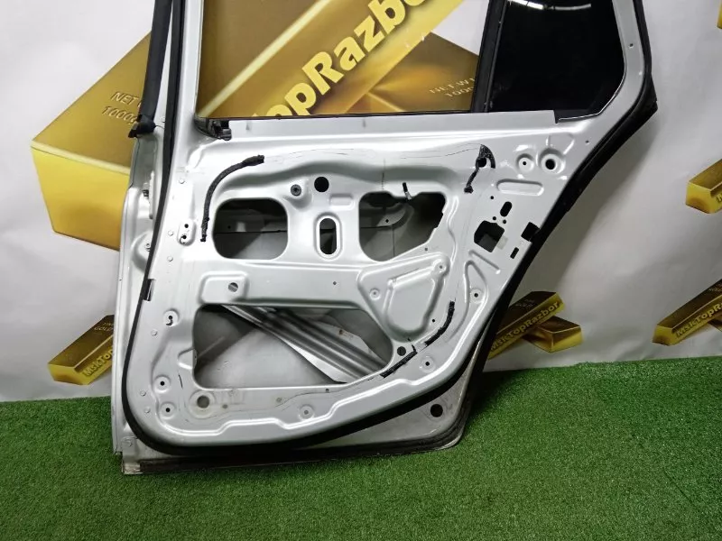 Дверь BMW 5-Series 2011 41007206120 F10/F11, задняя правая