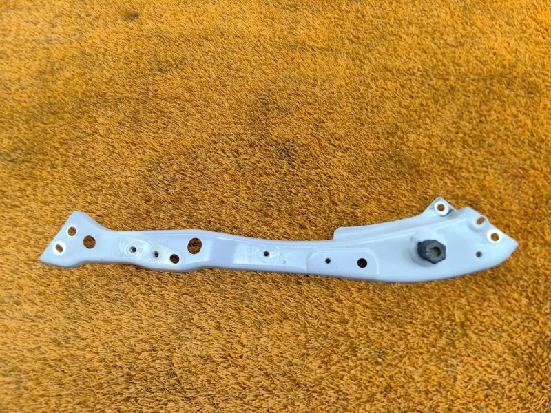 Крепление фары