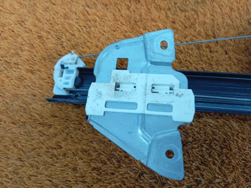 Стеклоподъемник