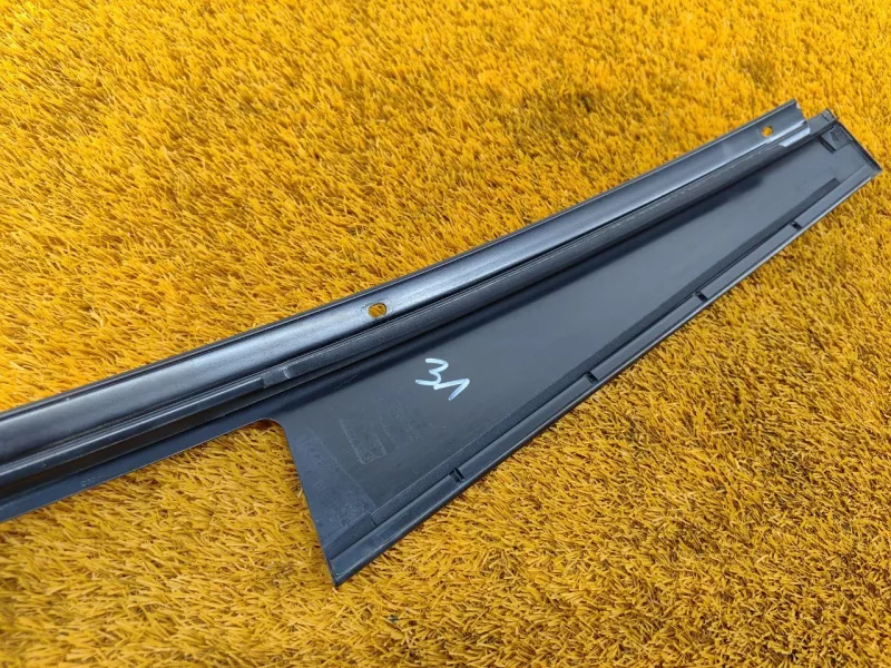 Молдинг двери