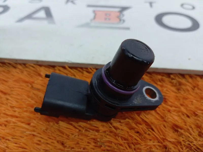 Датчик положения распредвала