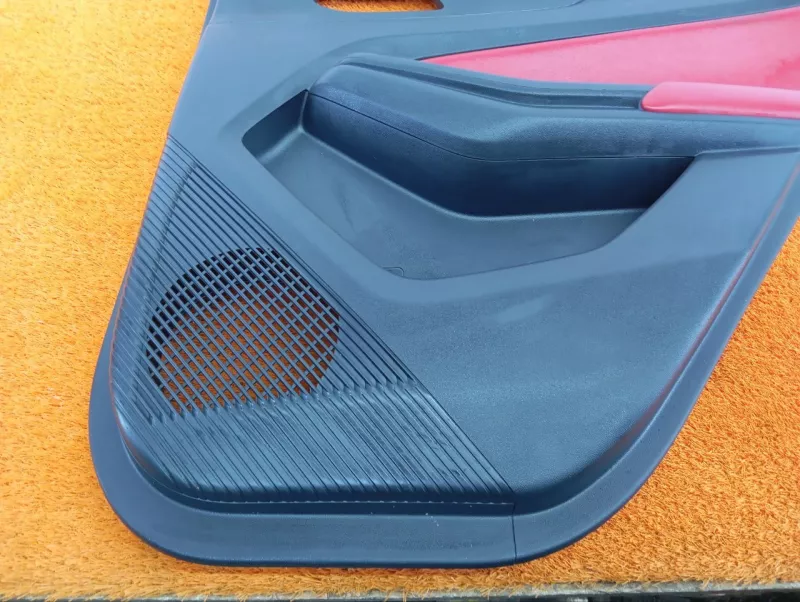 Обшивка двери