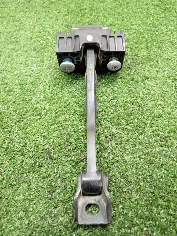 Ограничитель двери