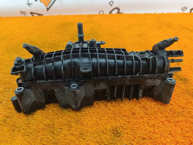 Коллектор впускной