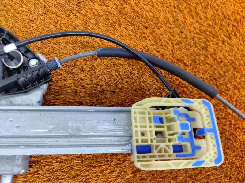 Стеклоподъемник