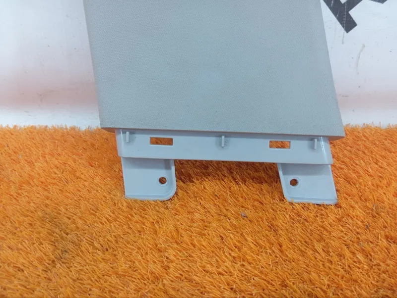 Обшивка центральной стойки