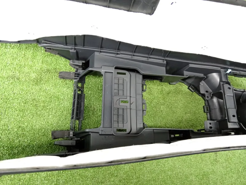 Консоль центральная