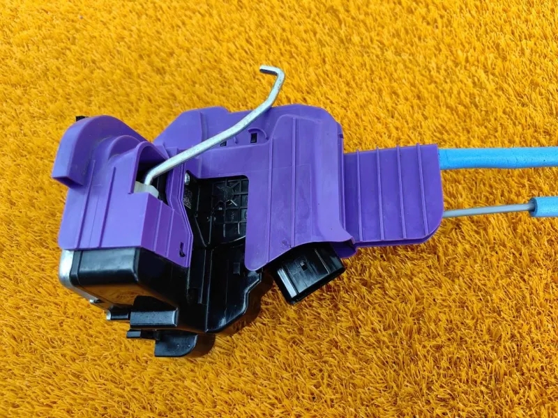 Замок двери