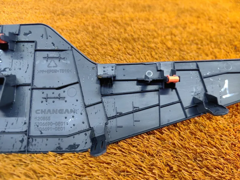 Накладка на торпедо