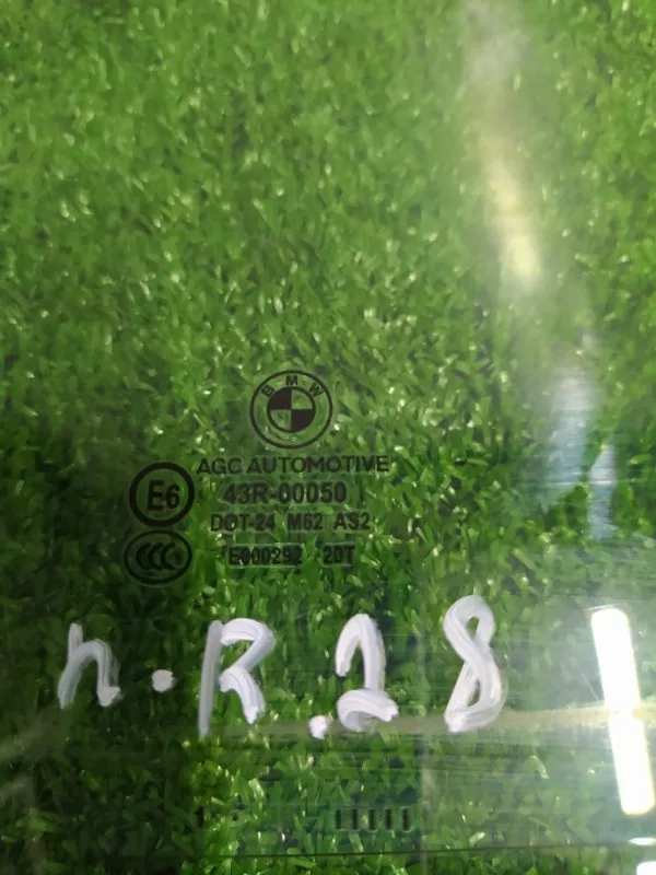 Стекло двери BMW 5-Series 2012 51337182110 F10, переднее правое