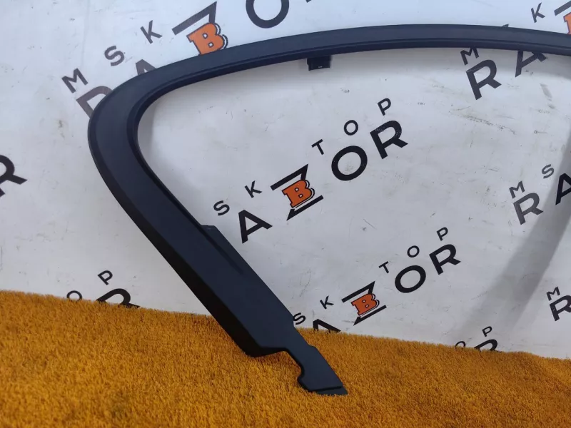 Молдинг двери