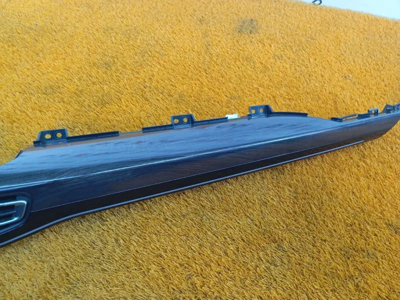 Накладка на торпедо