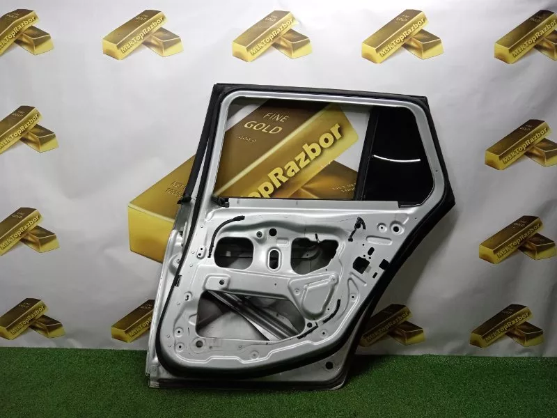 Дверь BMW 5-Series 2011 41007206120 F10/F11, задняя правая