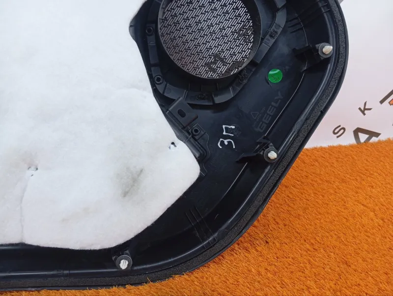 Обшивка двери