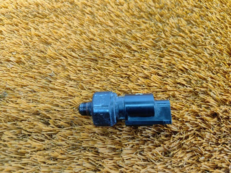 Датчик давления масла