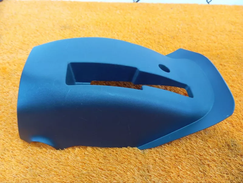 Кожух рулевой колонки