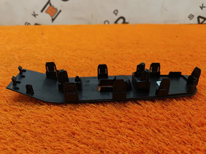 Молдинг двери