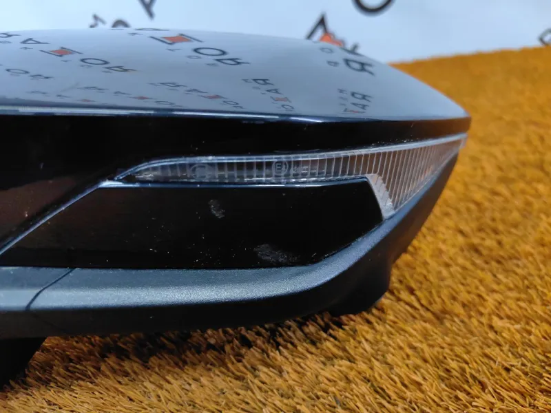 Зеркало боковое