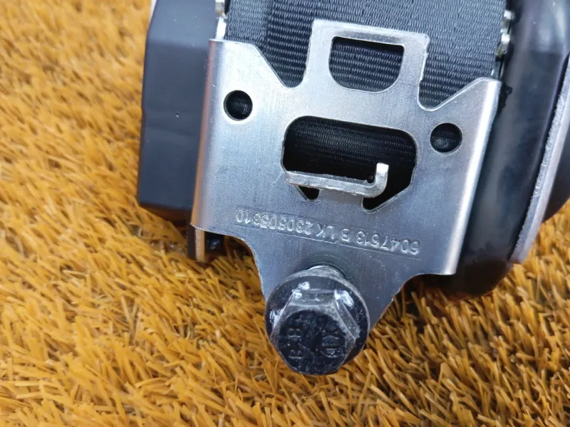 Ремень безопасности