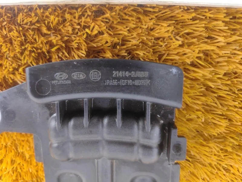 Крышка масляного фильтра