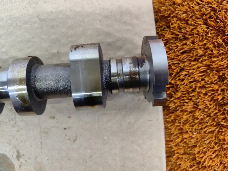 Распредвал выпускной