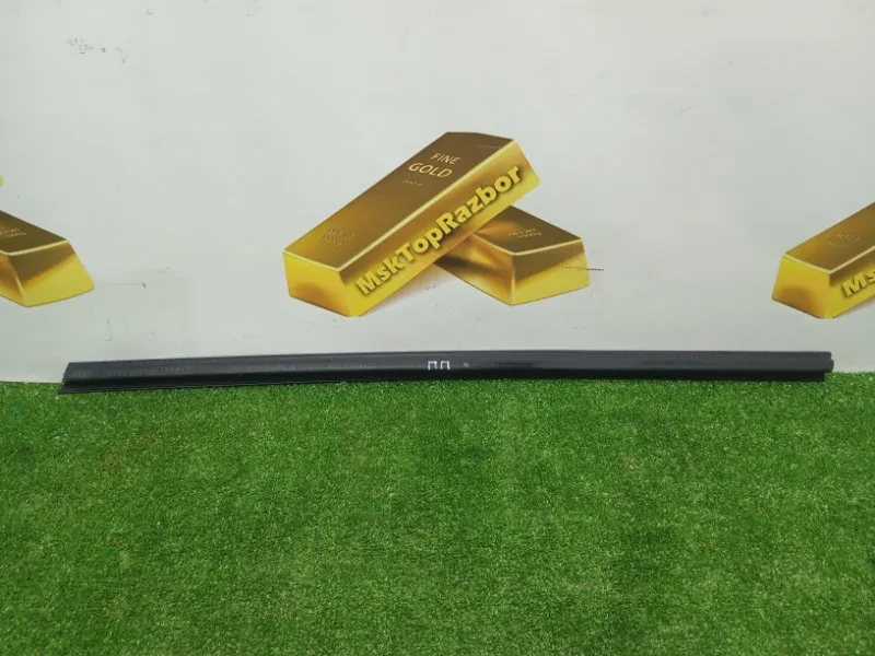 Уплотнитель стекла двери