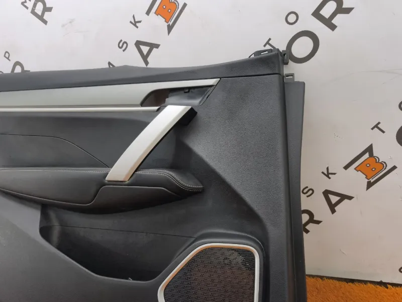 Обшивка двери