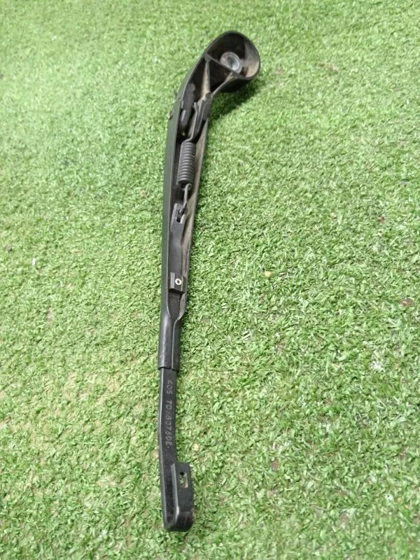 Дворник задний