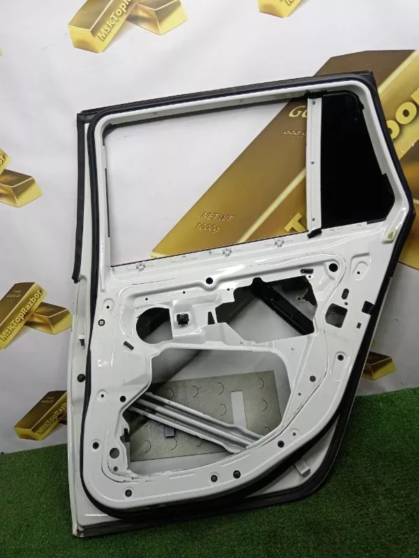 Дверь BMW 5-Series 2004 41007206120 E61, задняя правая