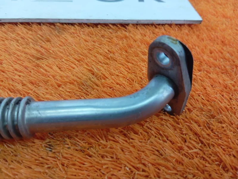 Трубка турбокомпрессора