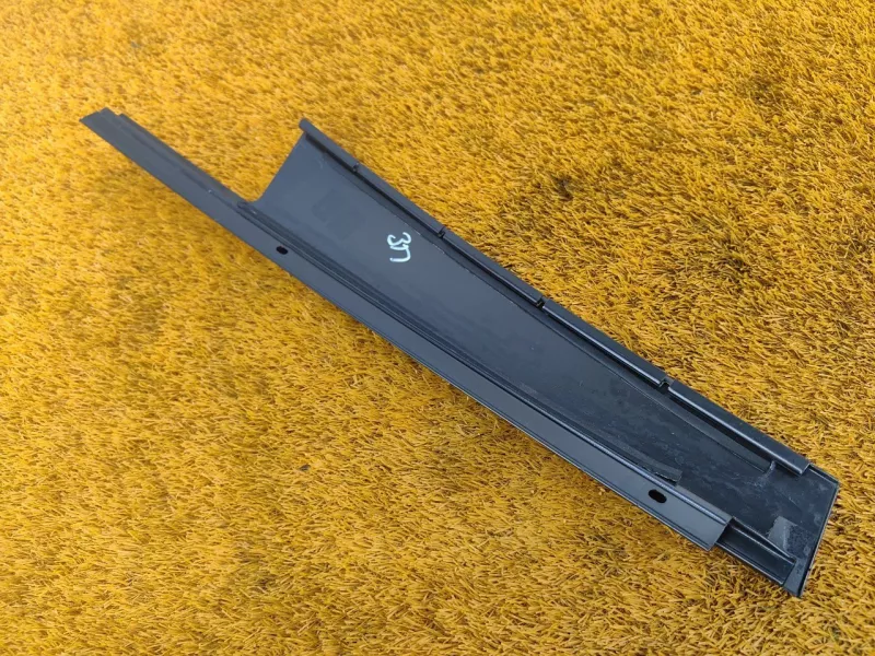 Молдинг двери